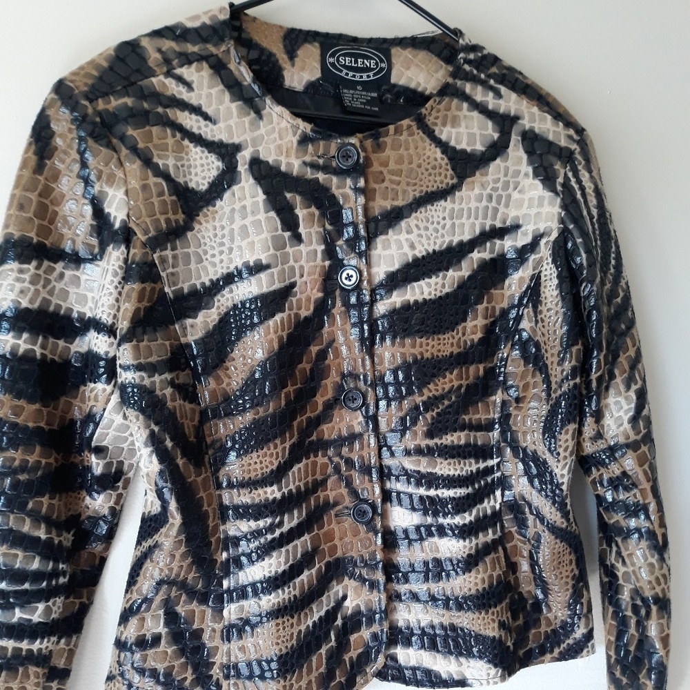 Chaqueta animal print